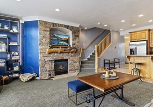Private Hot tub, 10 min to Snowbasin Resort LS 31
