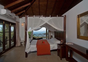 Private Luxury Vacation Villa In Lush Tropical Setting With Stunning Ocean Views