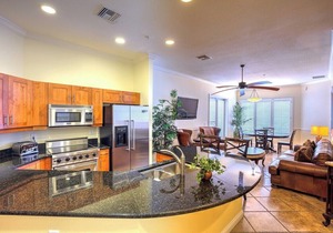 Private Parking & Waterfront - Grand Marina Suite