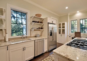 PRIVATE POOL! Beautiful Vanderhorst Home!
