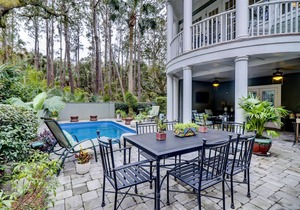 PRIVATE POOL! Beautiful Vanderhorst Home!