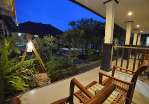 Private Room in Balinese House, Poppies Lane, Legian Kuta Near Beach (SNTH)
