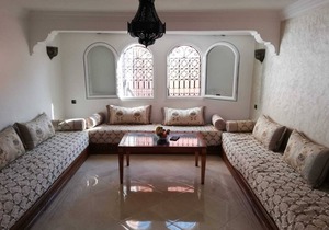 Private Rooms - Calm and Sunny Villa in Charaf