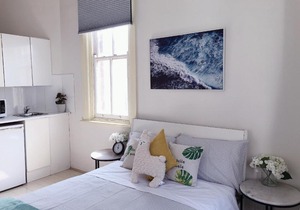 Private Studio-room In Kingsford with Kitchenette and Private Bathroom Near UNSW, Randwick - ROOM ONLY