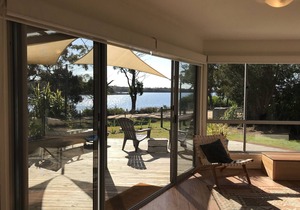 Private, sunny, waterfront retreat - Bay of Fires