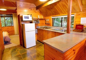 Private timber Cottage in the rainforest