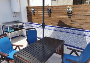 Private townhouse with roof terrace close to the beach