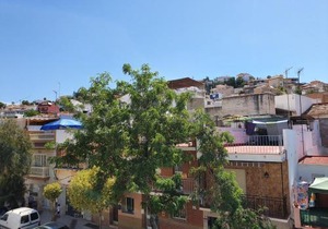 Private townhouse with roof terrace close to the beach
