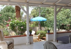 Private Villa with Garden and Sea View in quiet area near the Beach
