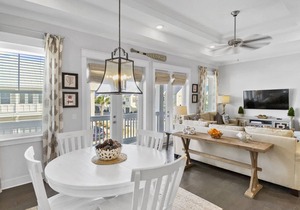 Prominence 30A! 4 Seater Golf Cart! Beside Pool!4 Free bikes Sleeps 6!