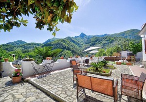 Pucara Villa Sleeps 2 with Pool and Air Con