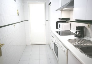 Puerto Banus - Marbella nice apartment 10 minutes walk. Wifi. Garage