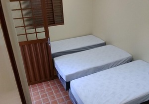 PUNTA CALDAS > CASA 2 > R$686/PESSOA/NOITE > ACOMODA ATÉ 10