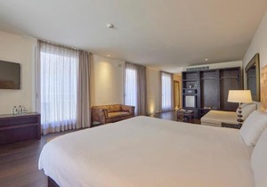 Puro Hotel Oasis Urbano
