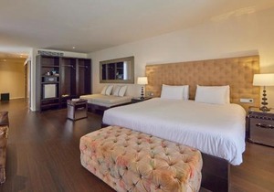 Puro Hotel Oasis Urbano