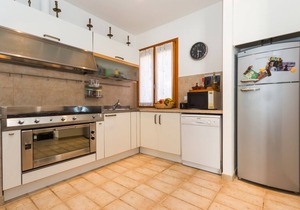 Putzu Idu 10 meters from the beach with 4 rooms and garden for 10 people. Wifi