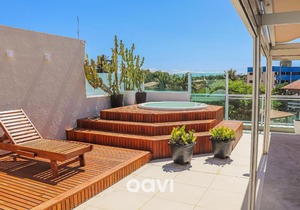 Qavi - Cobertura com Jacuzzi Cotovelo #InMare450