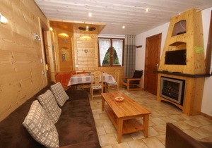 Quaint Chalet in Ventron with Roofed Terrace