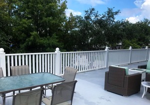 Quaint Condo Centrally located to EXCITING Activities in Baytowne Wharf!