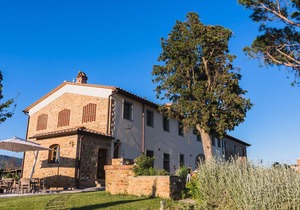 Quaint Holiday Home in Florence Tuscany with Swimming Pool