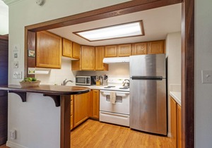 Quaint Island Charm Right On the Beach! Secluded & Laidback Seaside Retreat