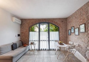 Quaint Mansion in Stagno Lombardo with Garden