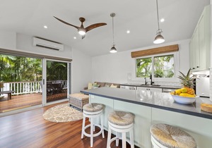 Quaint Tropical Cottage w/Pool, Lanai & AC, Walk to Beach: Lanikai Ohana Hale