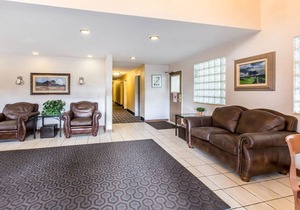 Quality Inn and Suites Summit County