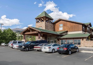 Quality Inn and Suites Summit County