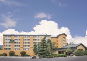 Quality Inn and Suites Summit County