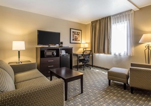 Quality Inn & Suites Decorah