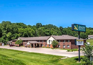 Quality Inn & Suites Decorah