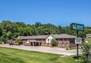 Quality Inn & Suites Decorah