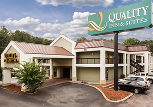 Quality Inn & Suites Near Six Flags - Austell