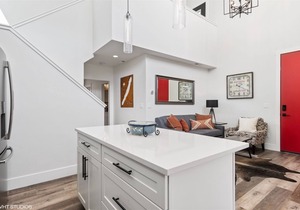 Quarry A40 - Stunning Pet Friendly 2BD 2BA! Communal Pool, Hot Tub & More!