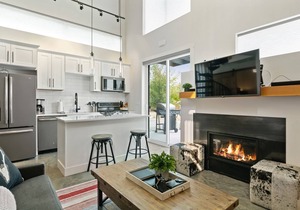 Quarry A7 - 1BD w/ Loft and 1BA unit! Amazing Communal Amenities!