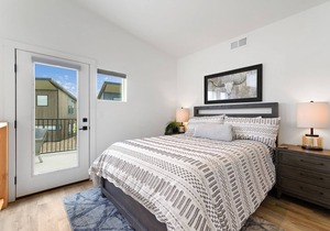 Quarry A7 - 1BD w/ Loft and 1BA unit! Amazing Communal Amenities!