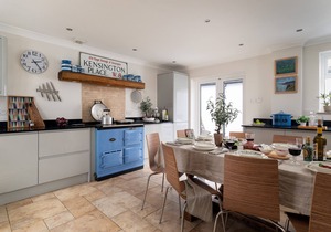 Quay House - Waterside, eclectic style, parking