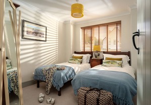 Quay House - Waterside, eclectic style, parking