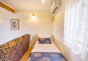 Queechy Motel
