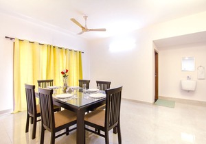 Queen Room with Breakfast