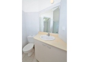 Quiet 2 BR in the Old North