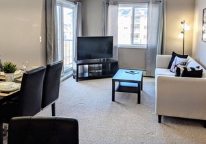 Quiet 2BR2Bath Close to Westview U/G Parking