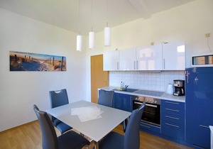 quiet and centrally located apartment f. 4 people, pets allowed, wifi