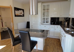 Quiet apartment, high quality and lovingly furnished