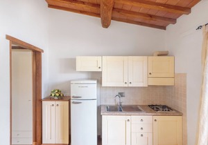 Quiet Apartment “I Tigli 2” near Town Centre with Terrace & Garden; Parking Available