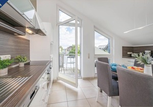 Quiet apartment in Zinnowitz with balcony and fireplace near beach & town -