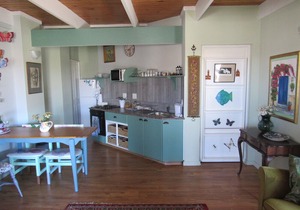 Quiet coastal apartments with sea views - spectacular sunsets