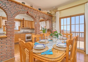 Quiet Holiday Home Cortijo la Encina with Pool, A/C, Wi-Fi & Terraces