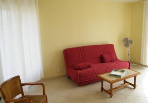Quiet house near the sea